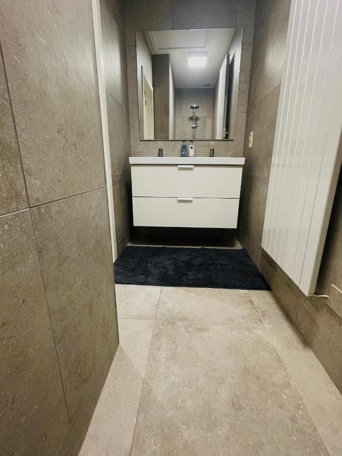Le Saint Laurent Apartment เลียจ ภายนอก รูปภาพ